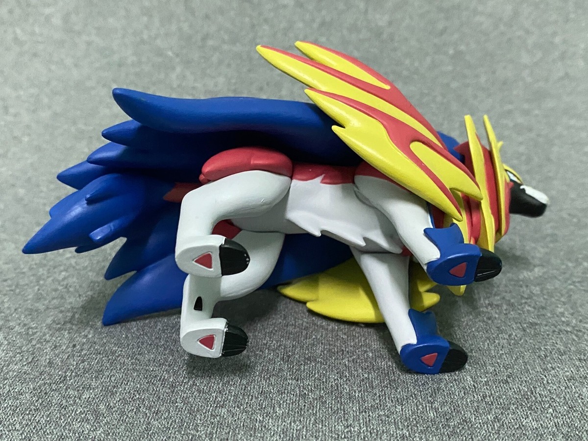 Zacian Zamazenta Pokemon monster Figure Nintendo Tomy Collection