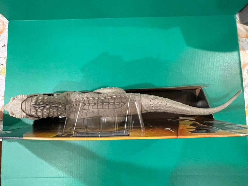 NUEVO Juguete Dinosaurio Camuflaje 'N Batalla Juguetes Jurassic World, Figura Indominus Rex Foto 3 de 4