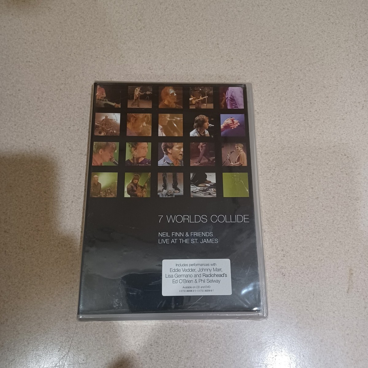 Neil Finn - 7 Worlds Collide: Live at the St. James (DVD