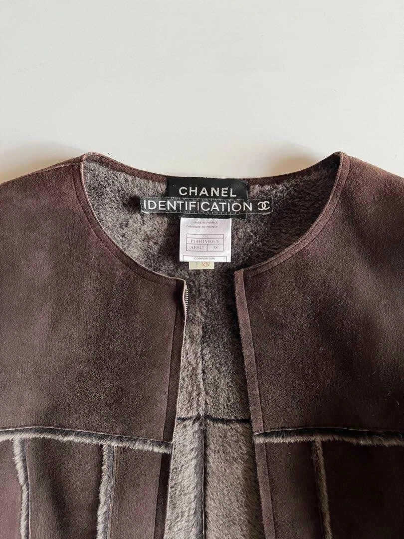 Giacca shearling CHANEL pelle marrone senza colletto SS1999 donna taglia 38