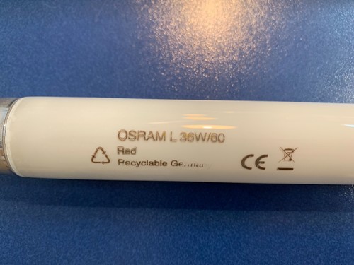 OSRAM Fluorescent Lamp T8 36W / 60 Red 1200Mm X 26Mm Fluorescent Tube Neon RED - Picture 2 of 3