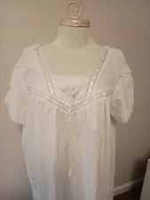 Ladies Go Softly White Cotton Blend Nightgown Short Sleeve M