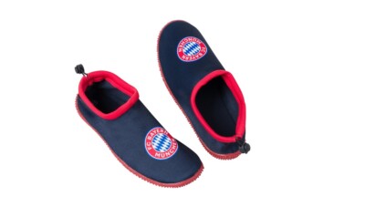 Neu mit Etikett ! FC Bayern München Badeschuhe Kinder Gr.32/33  FCB Fanartikel