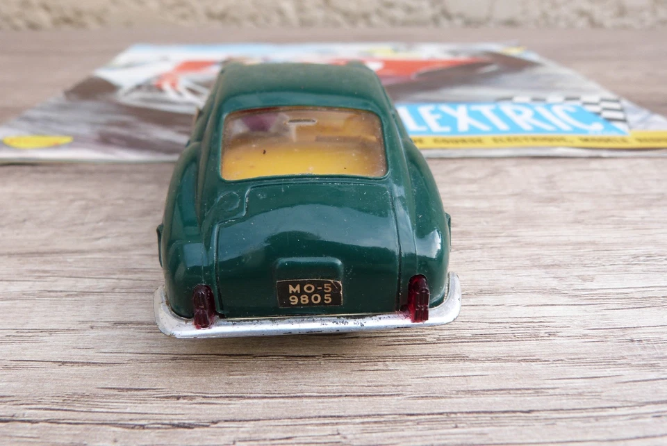 jouet ancien slot car scalextric voiture circuit ferrari 250 GT et catalogue - Photo 4/4