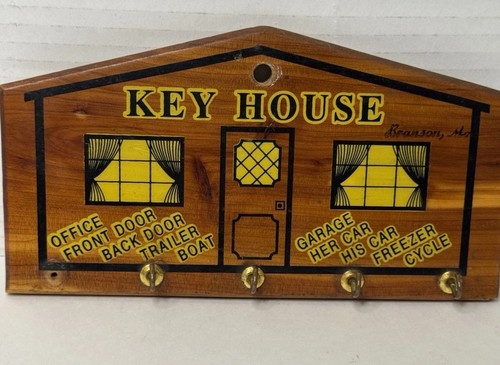Vintage Wooden House Key Hanger With 5 Hooks And Key Labels - Picture 2 of 5