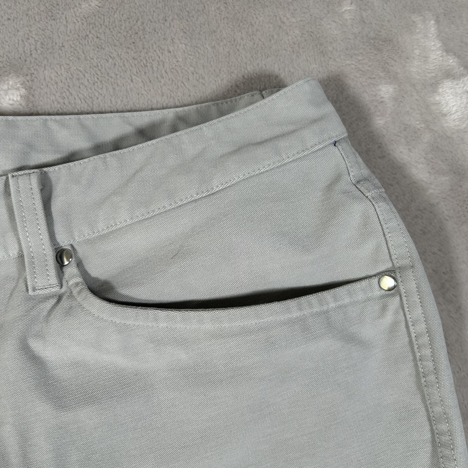 Lululemon ABC Pant Men 33x33 Seal Gray Slim Fit Utilitech Chino Golf Performance