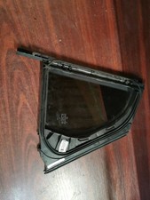 Mercedes-Benz GLC X253 C253 2018 Dreiecksfenster Dreiecksscheibe Tür hinten Mercedes-Benz GLC X253 C253 2018 Dreiecksfenster Dreiecksscheibe Tür hinten