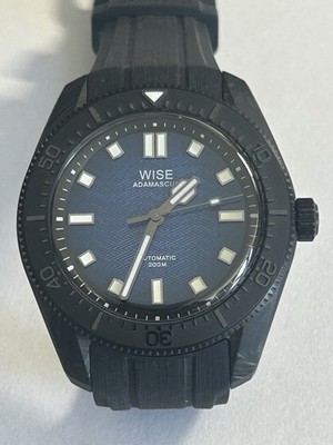 Wise Adamascus   AD8130cb  Forged Carbon Black w/ blue dial