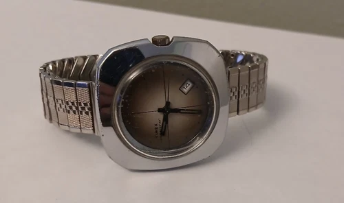 Vintage Mens Timex Manual Wind Watch 39mm