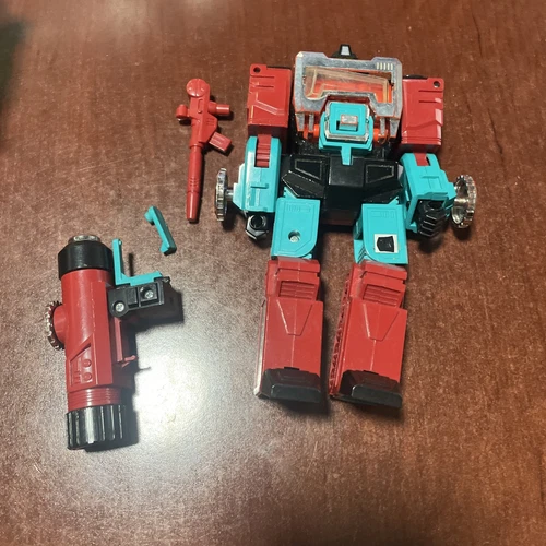 1985 Hasbro Takara Transformers G1 “Perceptor” Microscope Action Figure