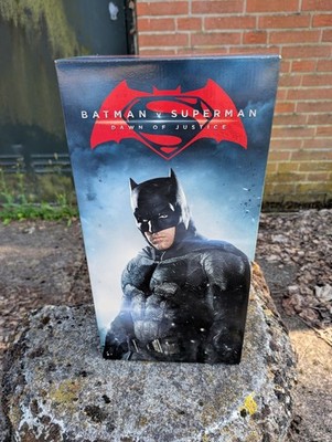 Batman v Superman: Dawn of Justice (Ultimate Collector's Edition Batman Figur)