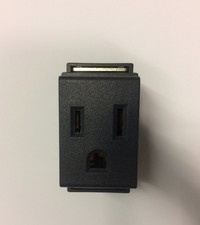 NUOVA ORIGINALE  PRESA standard USA art. 4528 BTICINO LIVING CLASSIC BITICINO