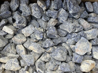 Ein Kilo Sodalith Rohsteine - Rohsodalith in A-Klasse zum Taumeln Upp1