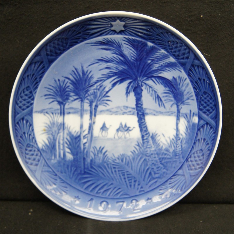 ROYAL COPENHAGEN 1972 Annual Christmas 7" Plate In The Desert DENMARK 
