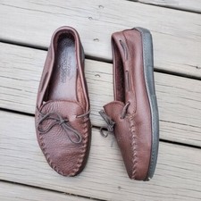 Minnetonka Moccasins Brown Moosehide Leather Classic Moc Toe Tie Front Moccasins