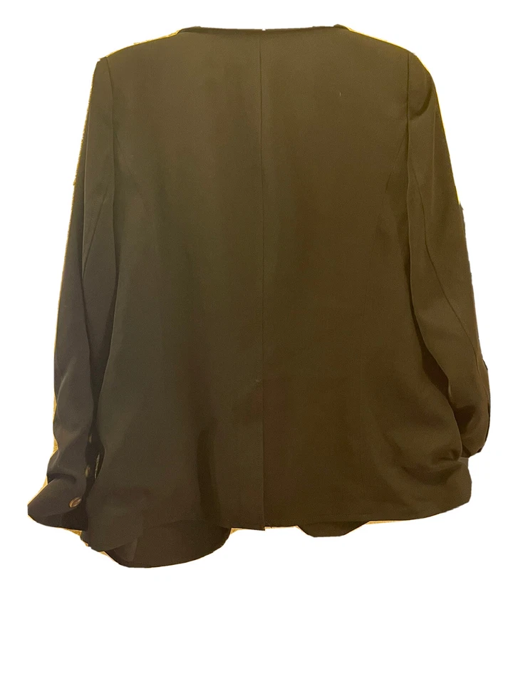 Blazer Gibson Latimire preto manga longa com botões marrons. Preço original US$ 119 - Imagem 2 de 2