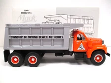 FIRST GEAR - TOWNSHIP OF SPRING 1960 MACK B-61 HEAVY DUTY TANDEM AXLE DUMP TRUCK