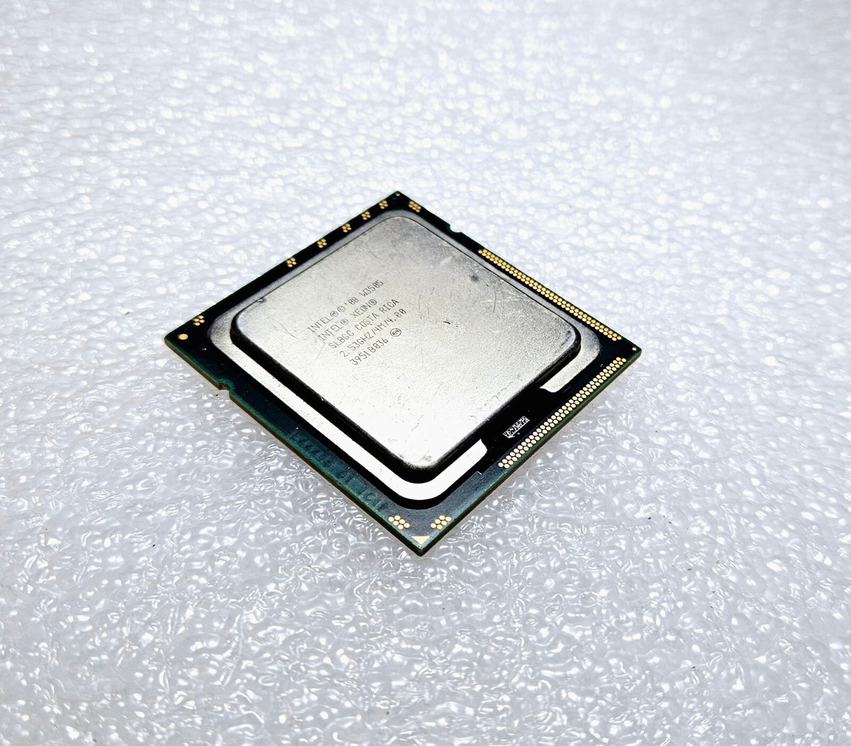 Intel Xeon W3505 GHz SLBGC Socket 1366