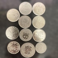 Juego de monedas de la suerte 1988-1989 mano escarabajo gato paz dijes coleccionables
