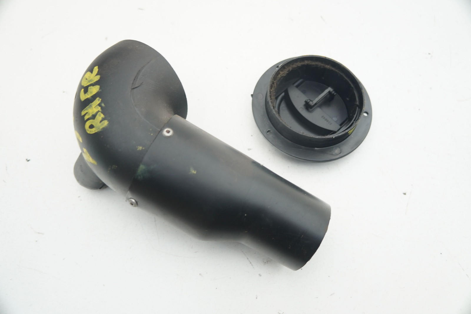 Right Side Dash Air Vent Outlet 60656500 OEM Ferrari Mondial 1985