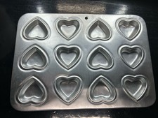 Vintage Wilton Petite Hearts Cake/Brownie Pan...