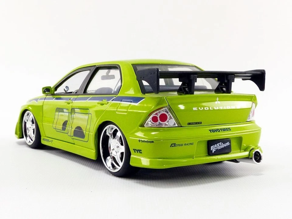 FAST FURIOUS Modello DieCast MITSUBISHI LANCER VII Verde BRIAN Scala 1/24 JADA - Immagine 4 di 4