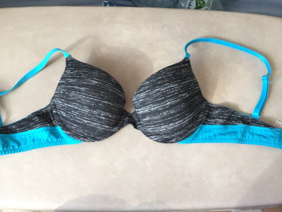 Victoria`s Secret Push Up BH Blau Pink 70C Neu ungetragen