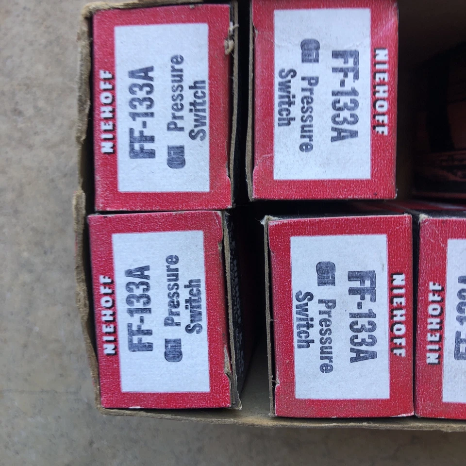 Niehoff FF133A (OP23031) Engine Oil Pressure Sender For Vehicles With Light - Image 3 of 4