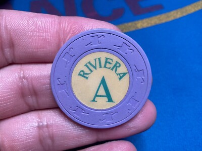 $ RIVIERA LAS VEGAS NEVADA CASINO ROULETTE CHIP -     -Y-926