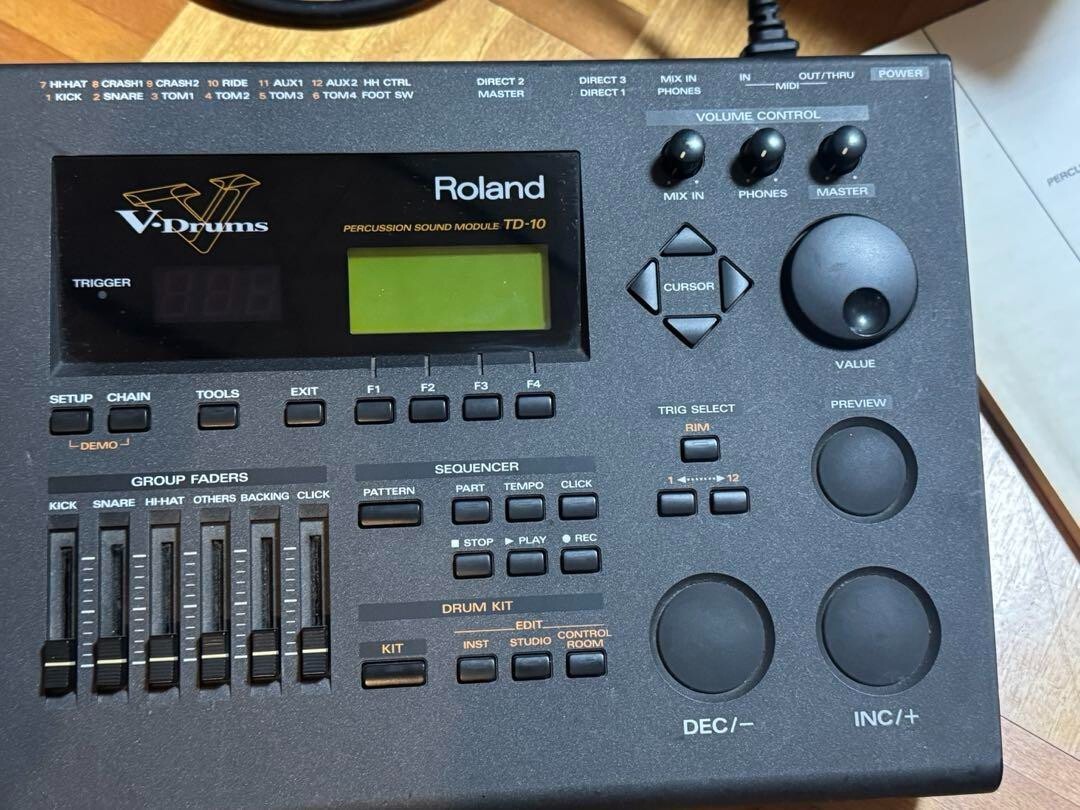 Roland TD-10 ＋TDW-1 中古品　トリガーマイクx4 Roland TD-10 ＋TDW-1 中古品 トリガーマイクx4 Roland TD-10