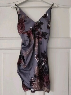 Badekleid, Strandkleid von YOINS in der Größe S Grau Retro Blumen NEU 