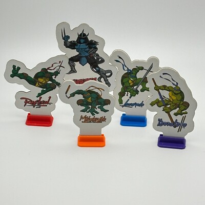 Teenage Mutant Ninja Turtles 4 Turtle Pawns 1 Shredder Pawns with Stands 2003