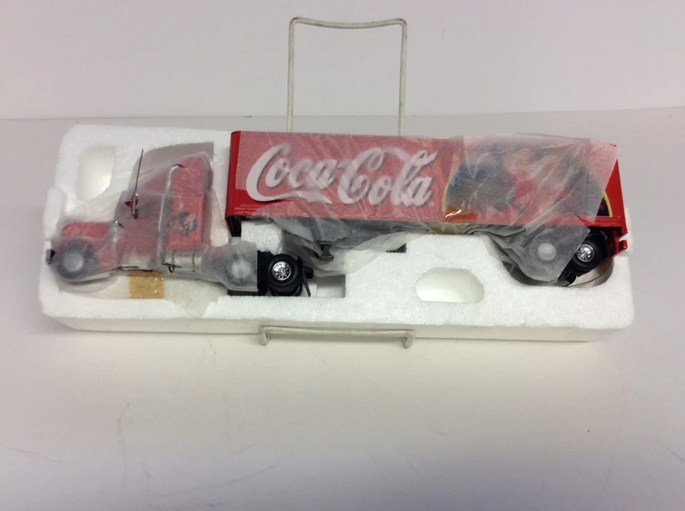 Matchbox Super King Coke Cola Santa Claus Semi.New in Box - Image 2 of 4