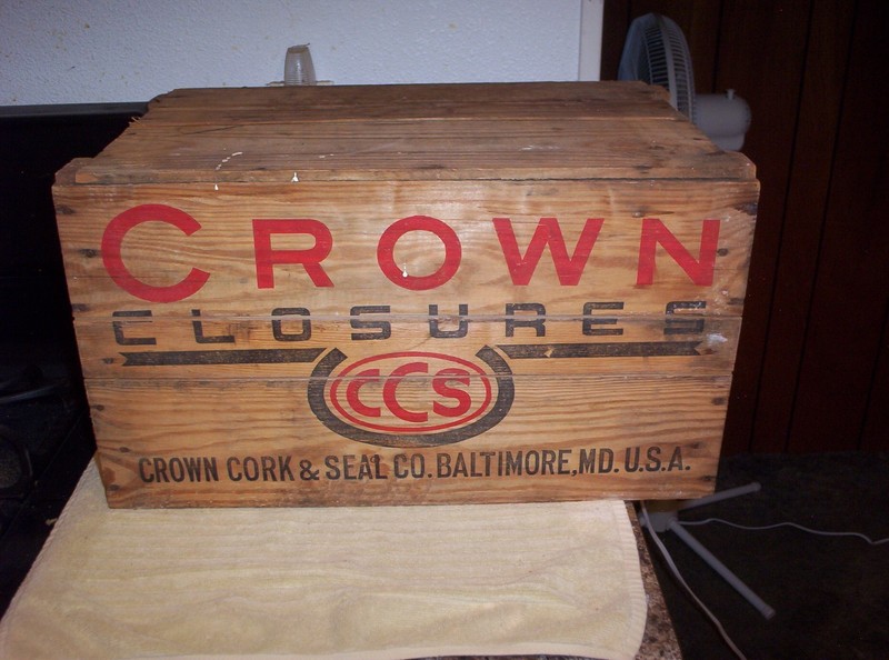 VINTAGE CROWN CORK & SEAL CO. WOODEN BOX / CRATE