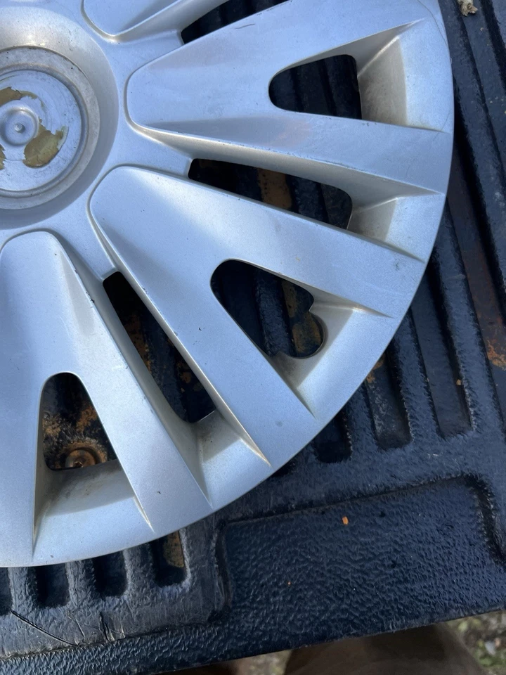 missing emb 10 11 12 13 14 VOLKSWAGEN GOLF 15'' wheel cover hub cap 5k0.601.147f - Изображение 2 из 4