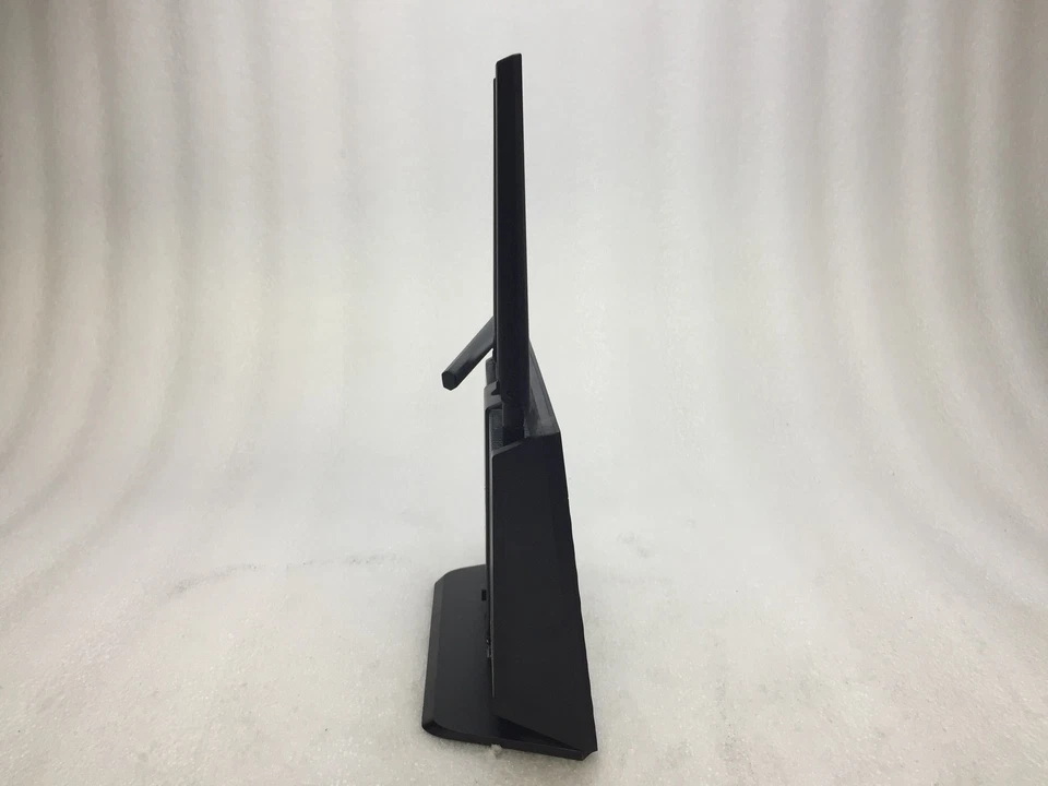 ASUS AC1900 4 Port Dual Band Wireless Gigabit Router  RT-AC68U w/ Adapter - Image 3 of 4