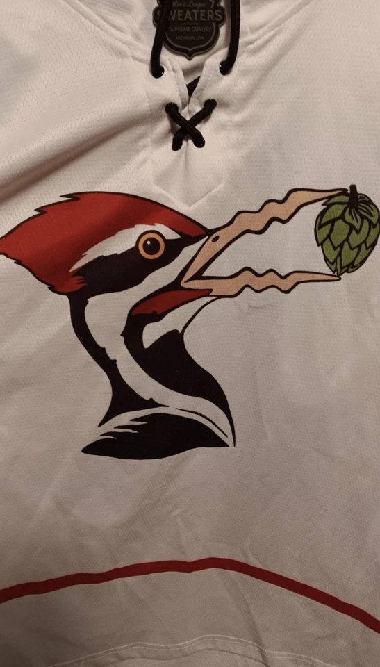 Men’s Large Beer League Hockey Jersey CROOKED PECKER BREWING Red Wings Colors - Image 2 of 4