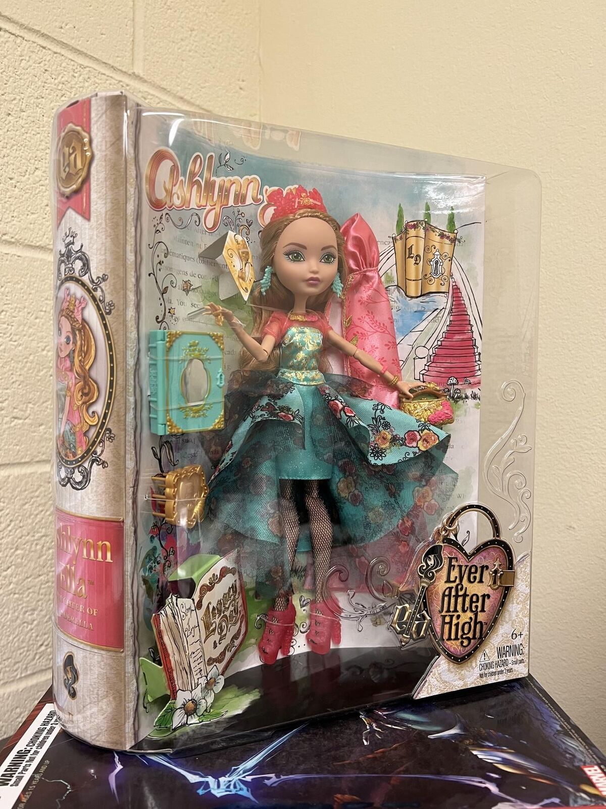 Day By Day: Ever After High - Apple White & Ashlynn Ella