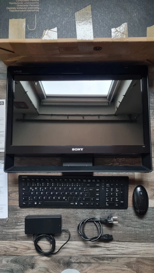 Sony Vaio Allinone PC Touch  PCG-11412M 21" Core i3 HDD 4GB RAM in OVP CIB - Bild 2 von 4