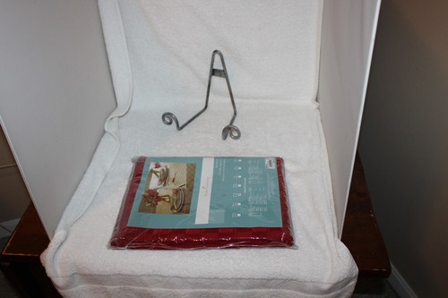 Ruby Red 60 x 102 Oblong NIP Microfiber Tablecloth, home classics - Picture 5 of 5