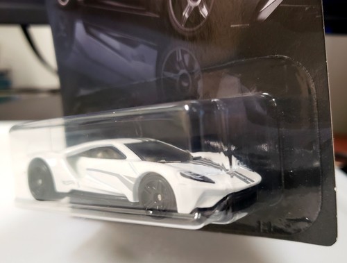 2018 Hot Wheels Exotics White '17 Ford GT #2/6 Walmart Exclusive Black Card - Foto 4 di 10
