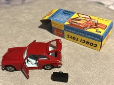 ALL ORIGINAL, VINTAGE CORGI 327: M.G.B. GT VIRTUALLY MINT + BOX - suitcase 327
