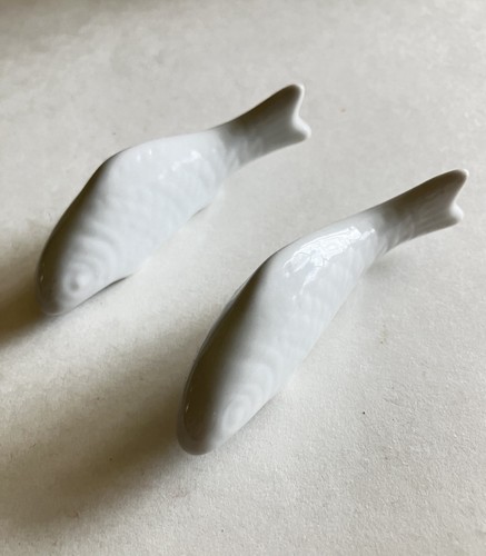 Set Of 2 Chop Stick Rest Porcelain Fish