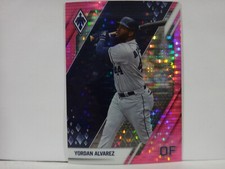 2022 Panini Chronicles Phoenix Pink Pulsar Yordan Alvarez #25