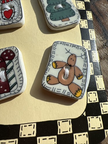 Botones de parches navideños de cerámica vintage Alma Lynne - 4 nuevos en tarjeta - Imagen 3 de 8