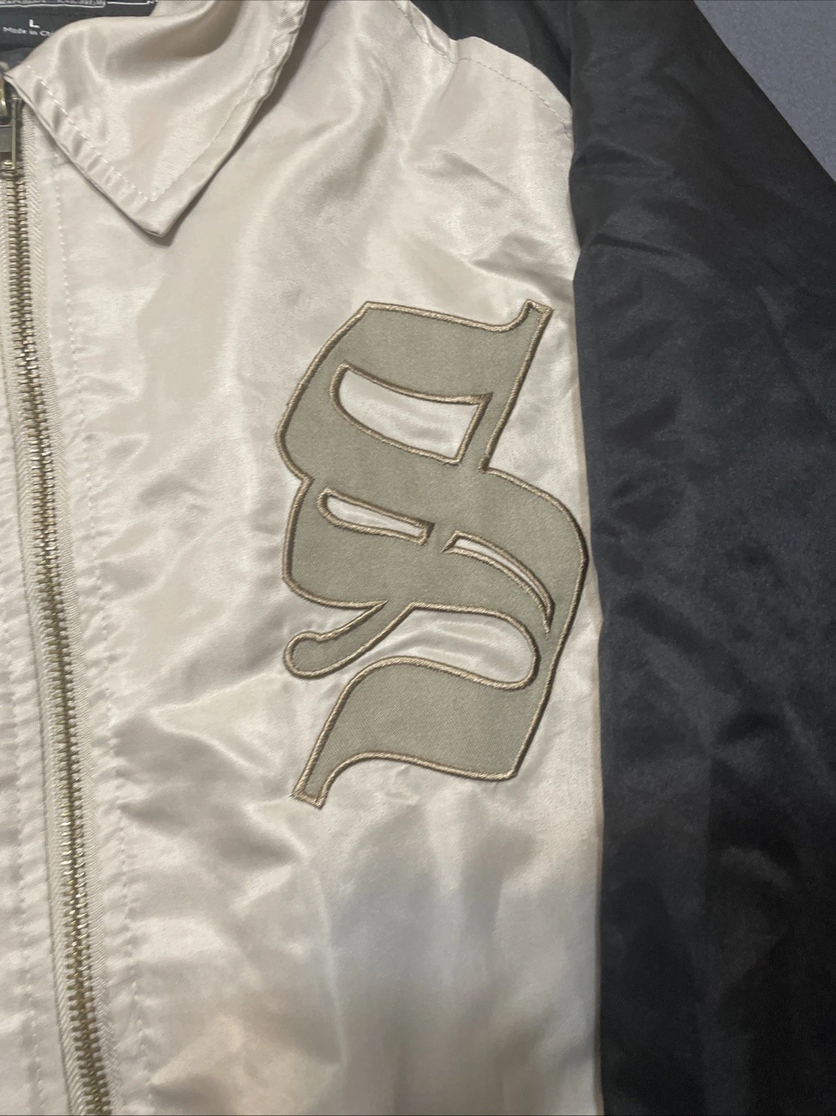Brooklyn Cloth Flame Bomber Crème & Black Patches Varsity. Men’s LG - product detail image 4