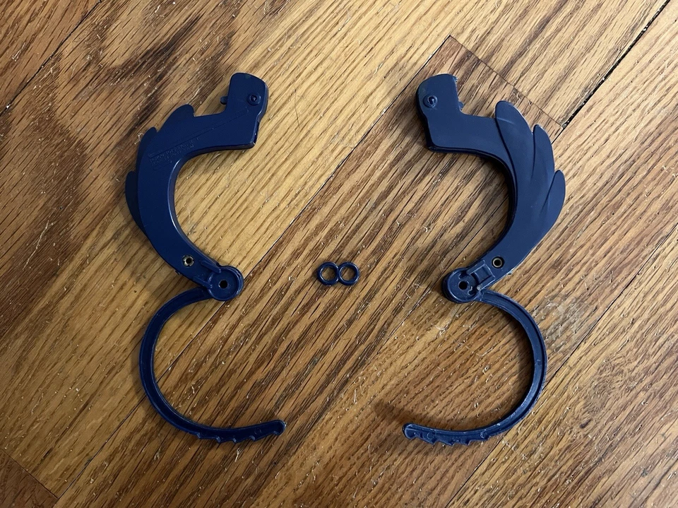 Vintage Very Rare 1977 Remco Toys Spider-Man Handcuffs 1 Of A Kind - Image 3 of 4