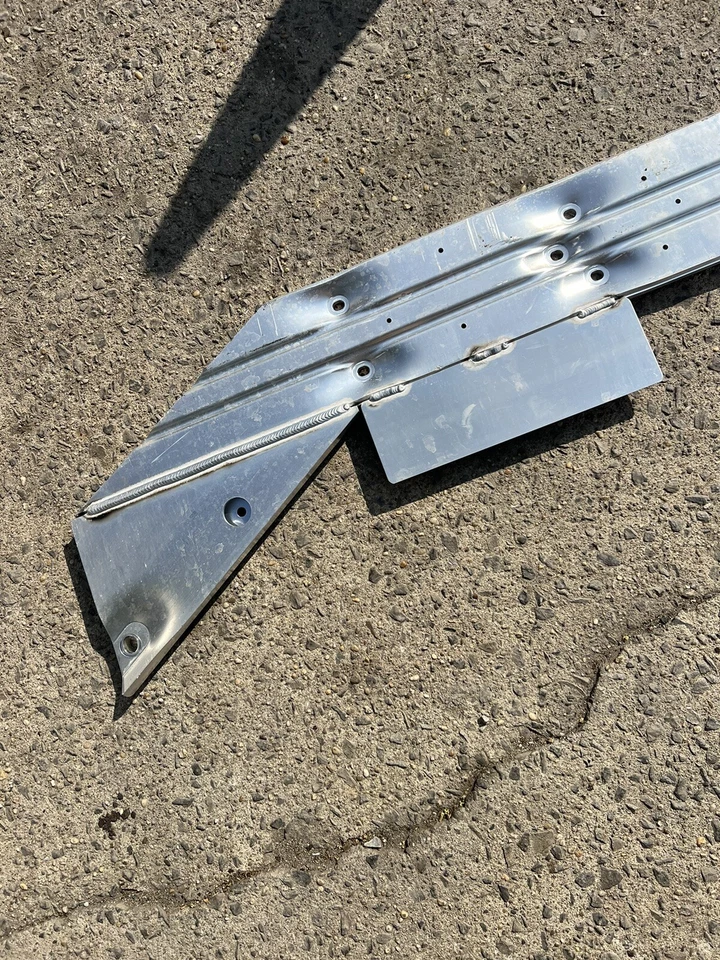 2018-2023 BMW 5 G30 530E GENUINE REAR CROSS MEMBER SUPPORT BAR OEM 7334566 - Image 2 of 4