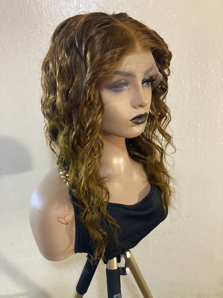 Peluca de cabello humano frontal de encaje canela Foto 2 de 4