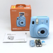 Fujifilm Instax Mini 11 Instant Camera in Sky Blue